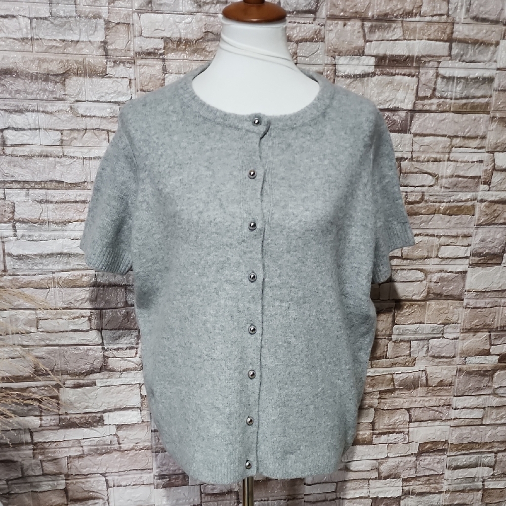 Truth By Republic Brand New Gray Button-Up Cardigan